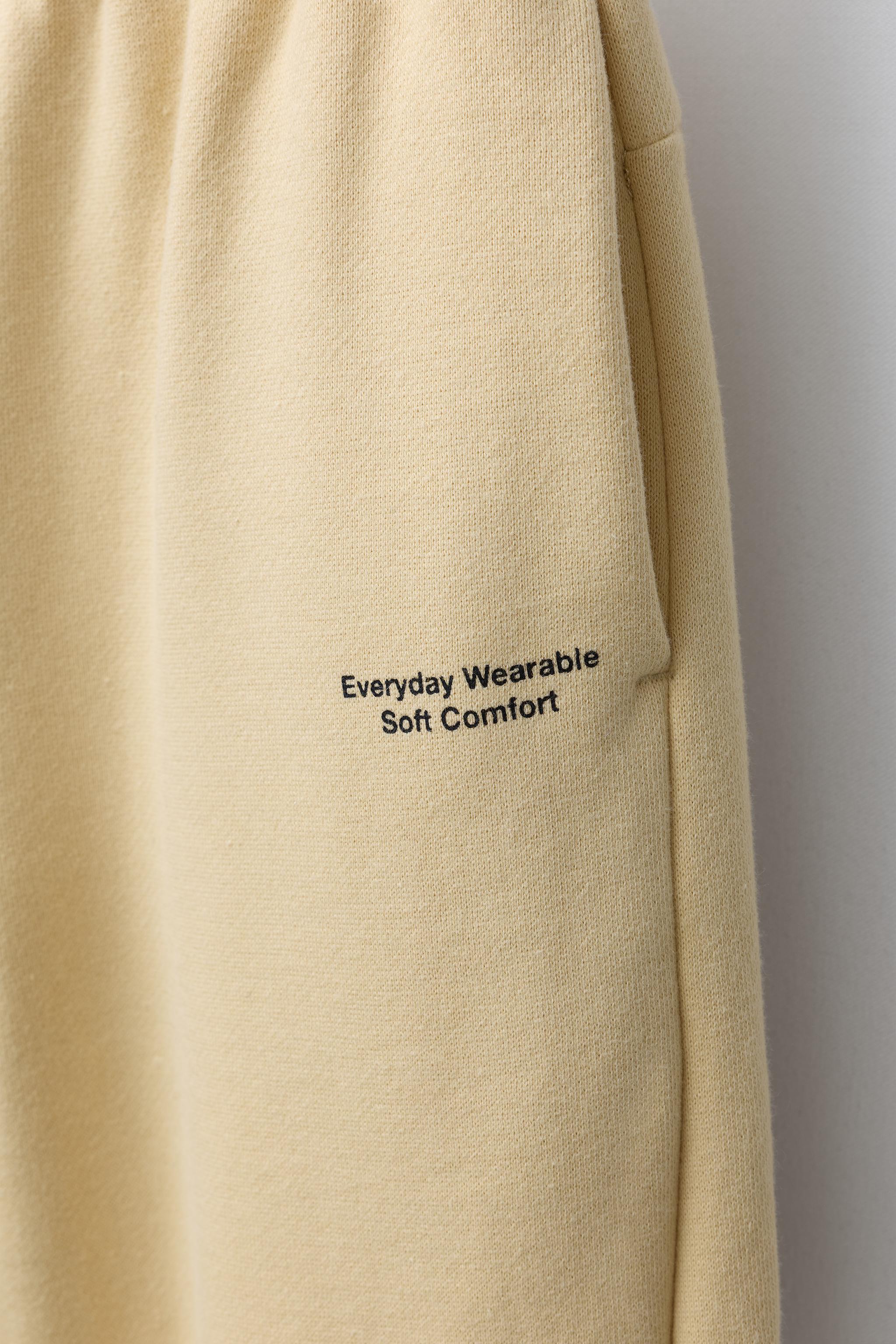 PANTALON DE JOGGING À INSCRIPTIONS